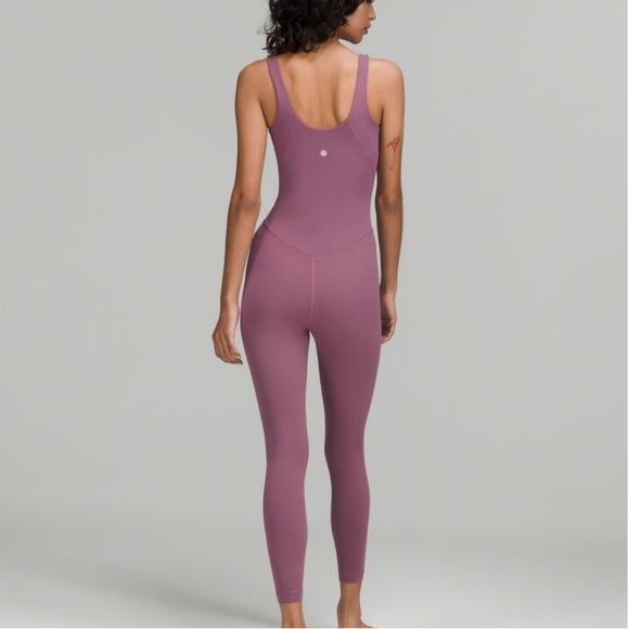 Lululemon - Picture 2 of 11